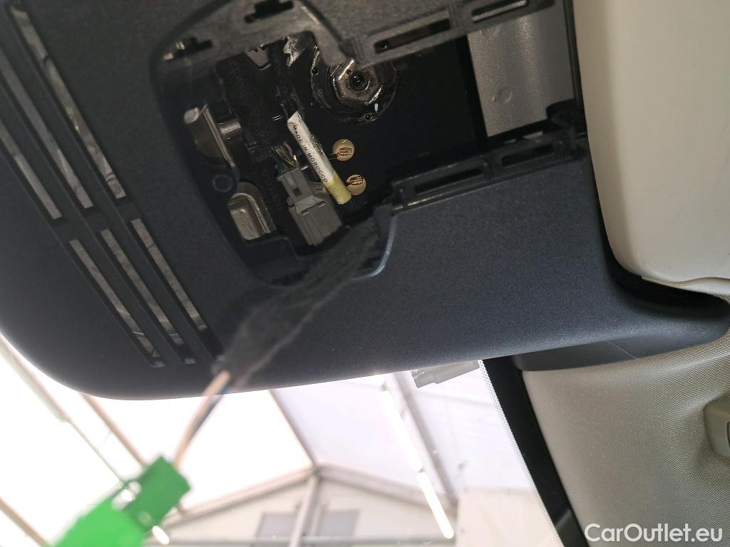  Volvo  XC60 VOLVO  / 2021 / 5P / SUV B4 197 GearTronic 8 Momentum #46