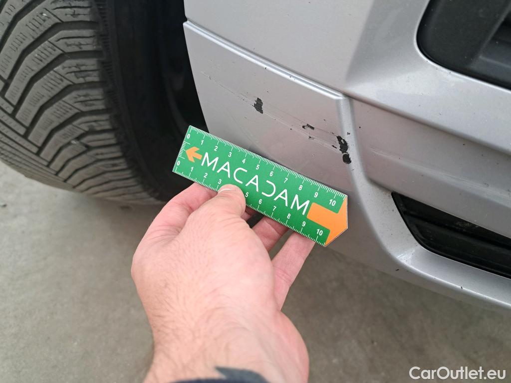  Volvo  XC60 VOLVO  / 2021 / 5P / SUV B4 197 GearTronic 8 Momentum #5