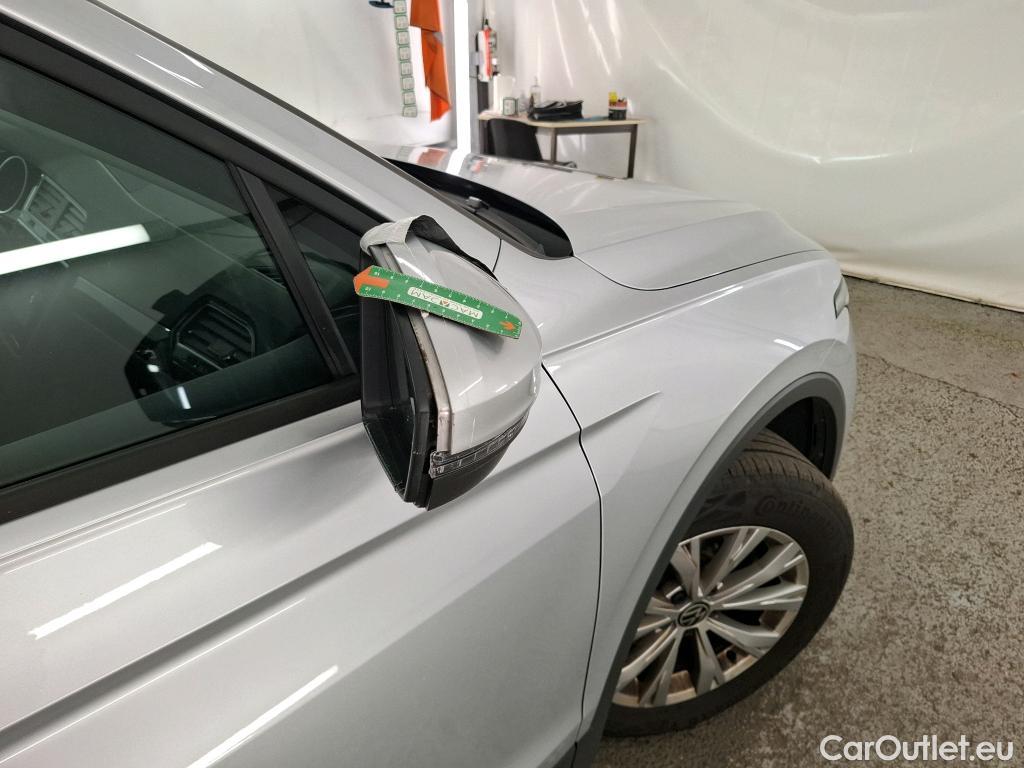  Volkswagen  Tiguan VOLKSWAGEN  / 2020 / 5P / SUV 2.0 TDI 150 DSG7 Life Business #22