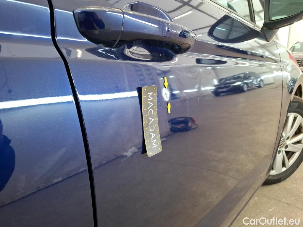  Volkswagen  Touran VOLKSWAGEN  / 2015 / 5P / monospace 2.0 TDI 115 DSG7 Lounge Business 7 pl #44