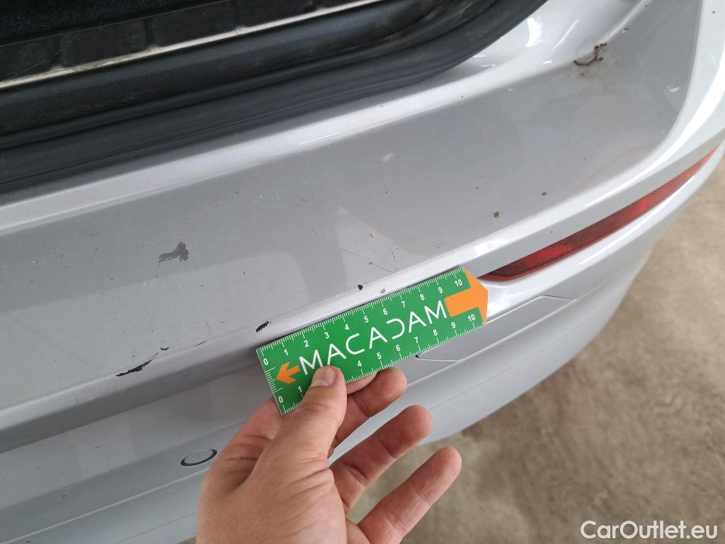  Volvo  XC60 VOLVO  / 2021 / 5P / SUV B4 197 GearTronic 8 Momentum #17