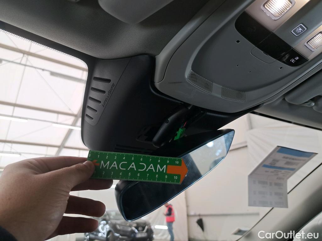  Volvo  XC60 VOLVO  / 2021 / 5P / SUV B4 197 GearTronic 8 Momentum #42