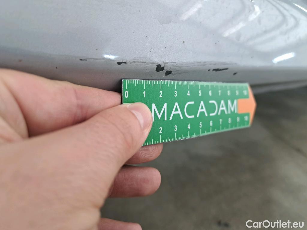  Volvo  XC60 VOLVO  / 2021 / 5P / SUV B4 197 GearTronic 8 Momentum #31