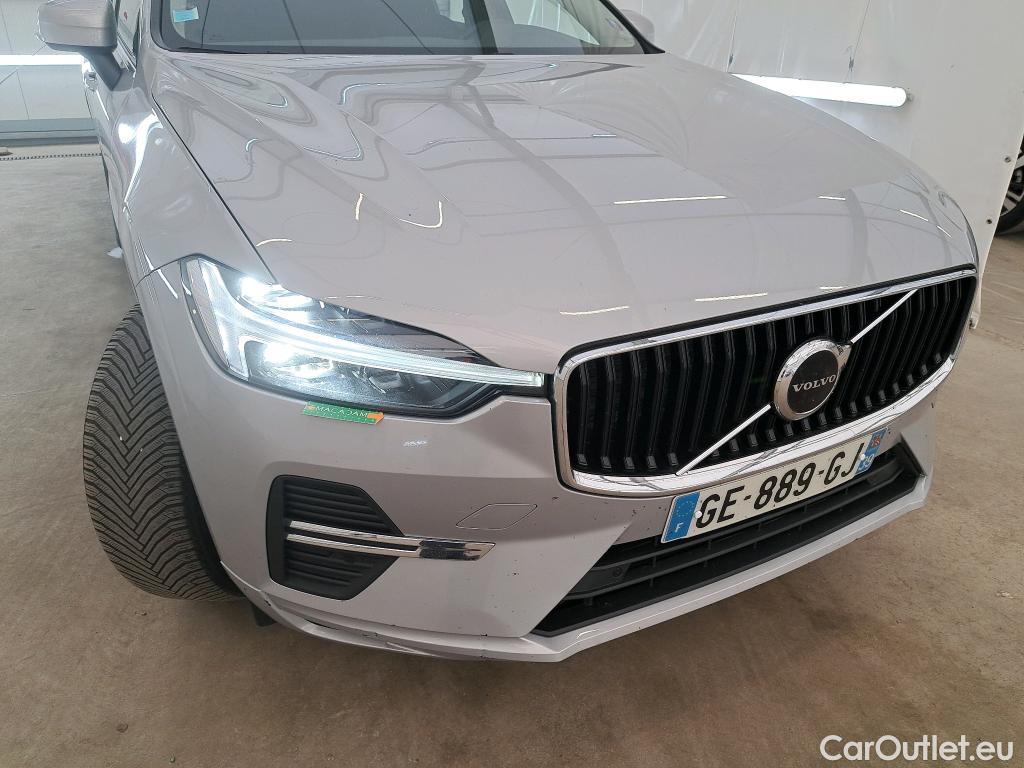  Volvo  XC60 VOLVO  / 2021 / 5P / SUV B4 197 GearTronic 8 Momentum #1