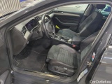  Volkswagen  Passat VARIANT 2.0 TDI SCR DSG  23 #9