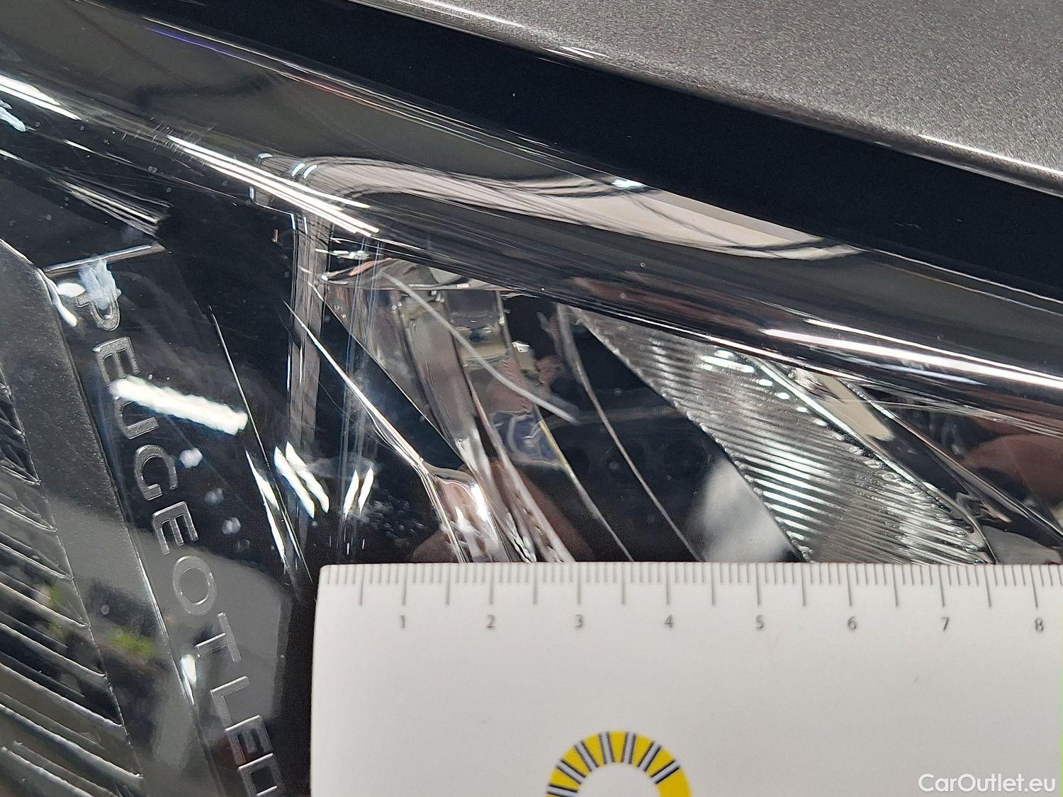  Peugeot  2008 Peugeot,  '19, Peugeot  1.2 Puretech 74KW S&S Active Pack 5d #33