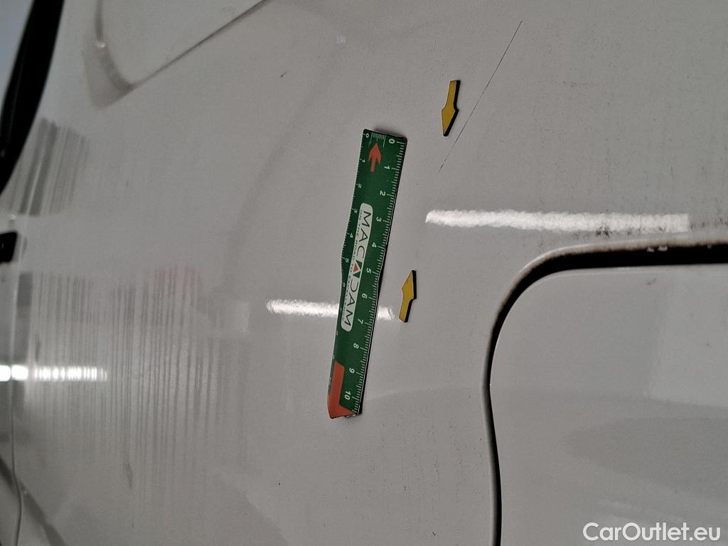  Citroen  Berlingo CITROEN  / 2018 / 4P / Fourgonnette M 1000kg PureTech 110 S&S BVM6 Driver #22