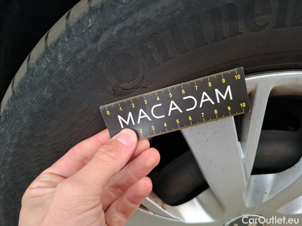  Peugeot  208 PEUGEOT  Affaire VU 5p Berline BlueHDi 75 PREMIUM PACK #27