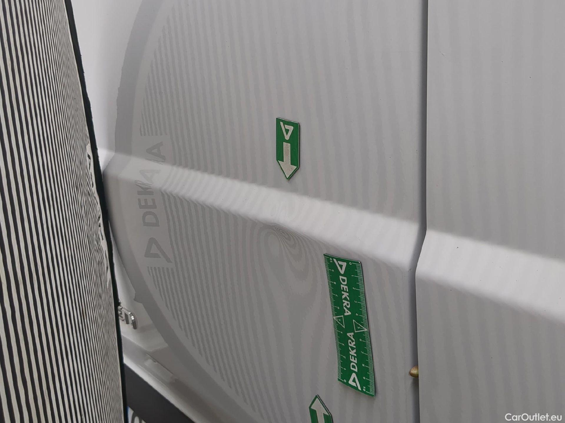  Citroen  Jumper  Fourgon Grand Volume 35 L3H3 Club BlueHDi 140 Start&Stop 2.2 BlueHDi 140CV BVM6 E6d #18