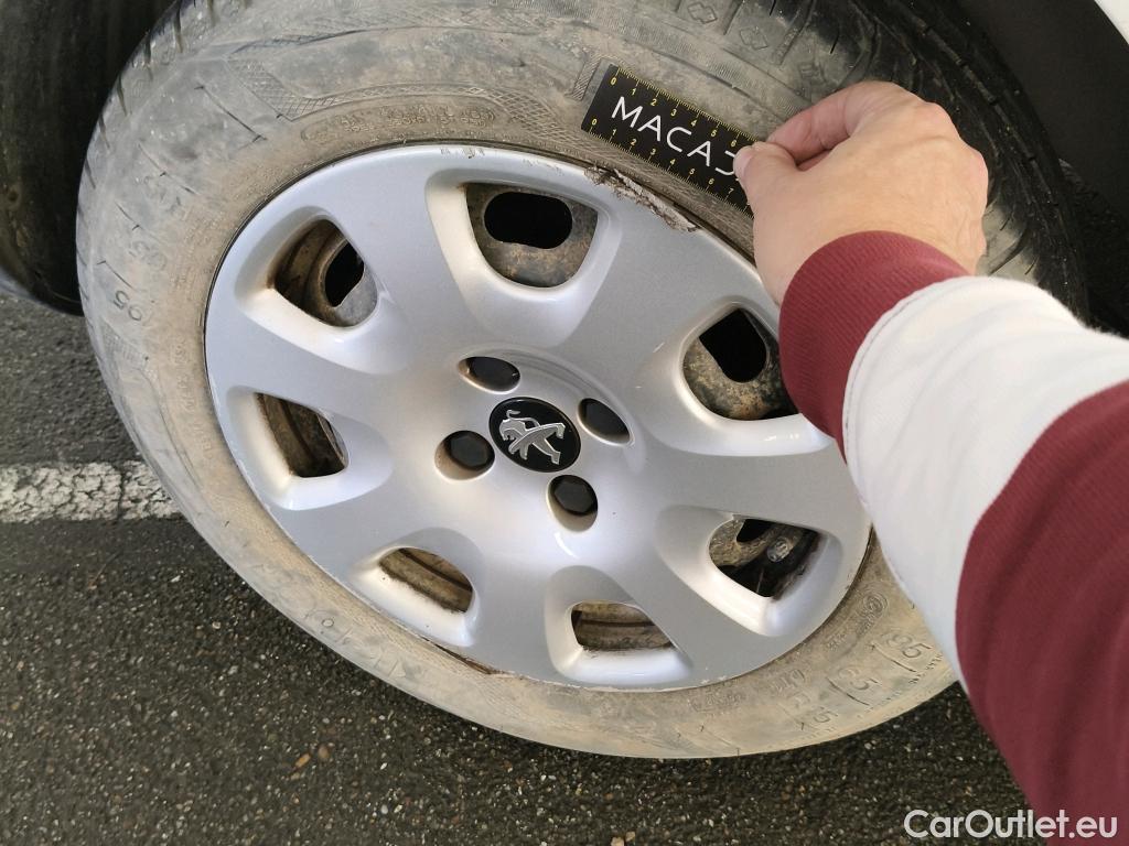  Peugeot  Partner  L1 Premium Pack 1.6 100CV BVM5 E6 #8