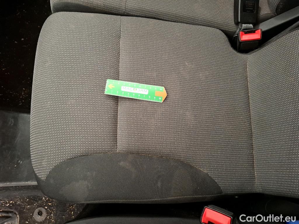  Citroen  Berlingo CITROEN  / 2018 / 4P / Fourgonnette M 1000kg PureTech 110 S&S BVM6 Driver #27