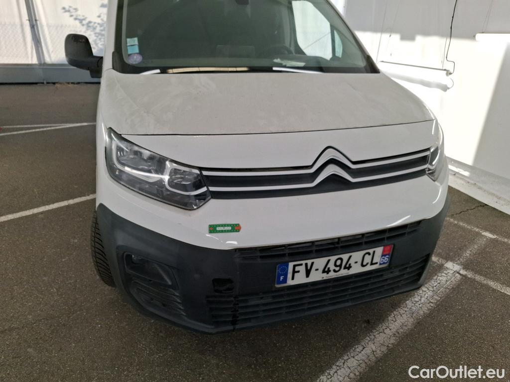  Citroen  Berlingo CITROEN  / 2018 / 4P / Fourgonnette M 1000kg PureTech 110 S&S BVM6 Driver #29