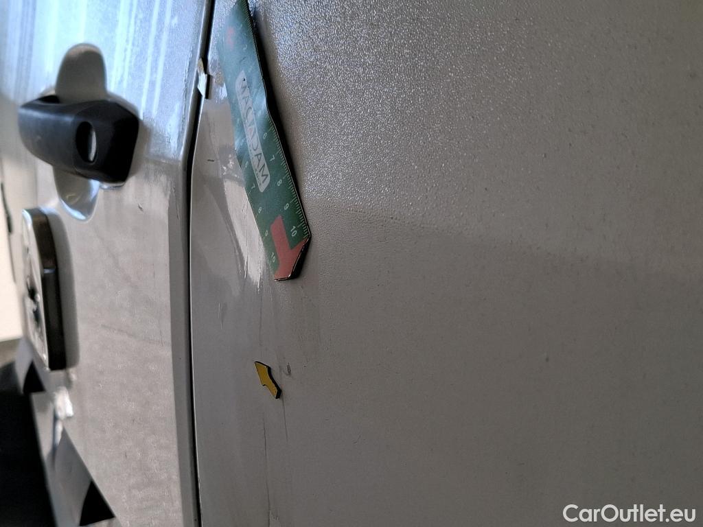  Citroen  Berlingo CITROEN  / 2018 / 4P / Fourgonnette M 1000kg PureTech 110 S&S BVM6 Driver #12