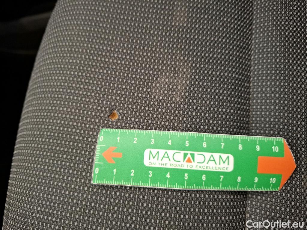  Citroen  Berlingo CITROEN  / 2018 / 4P / Fourgonnette M 1000kg PureTech 110 S&S BVM6 Driver #19