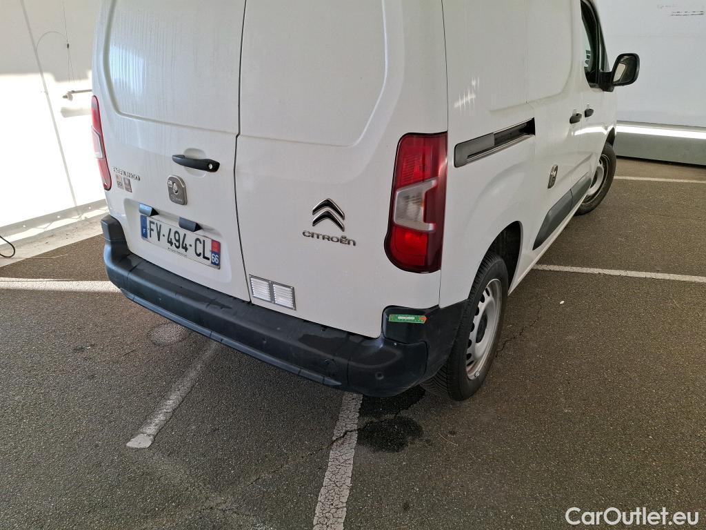  Citroen  Berlingo CITROEN  / 2018 / 4P / Fourgonnette M 1000kg PureTech 110 S&S BVM6 Driver #36