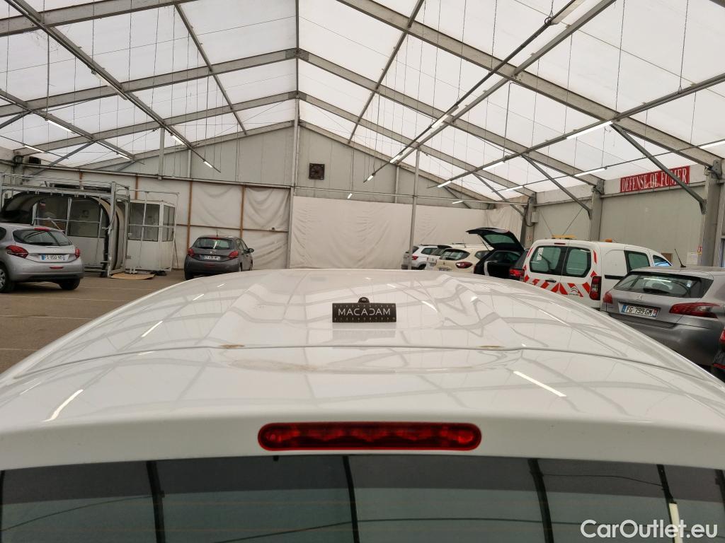  Citroen  C3  Société Feel Business R 1.5 BlueHDI 100CV BVM6 6E #1