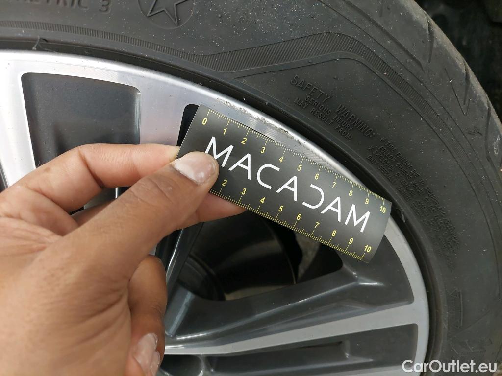  Bmw  Serie 1 1 Berline 116 d Business Design 1.5 115CV BVA7 E6d #9