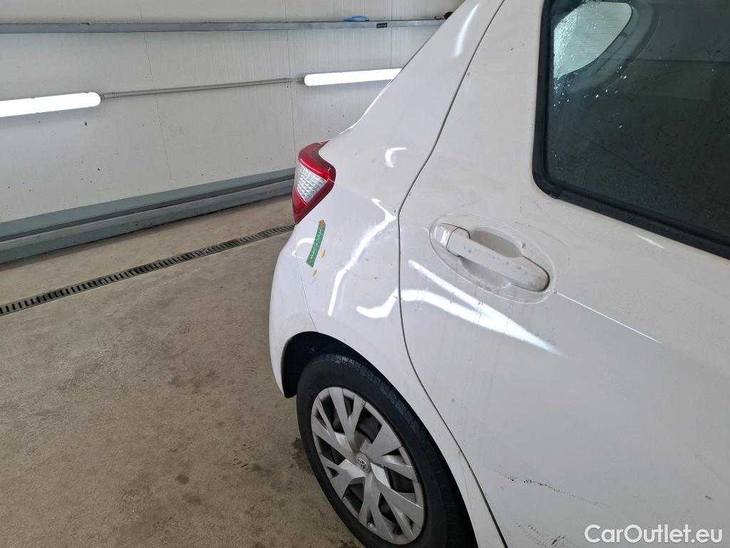  Toyota  Yaris  Hybride Affaires / 2017 / 5P / Berline 1.5 VVT-I HYBRID AUTO France Business #24