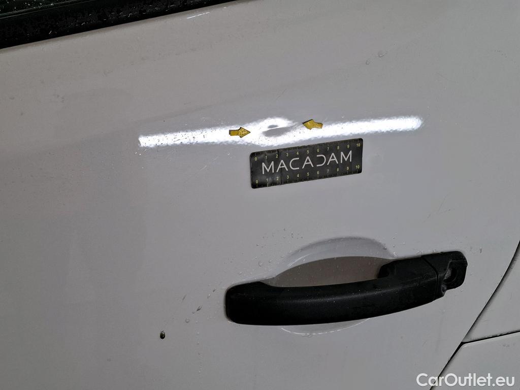  Renault  Trafic  / 2019 / 4P / Fourgon tole FG GCF L1H1 1000 Energy dCi 145 EDC (Ex 466H) / VH CHEZ TEA #18