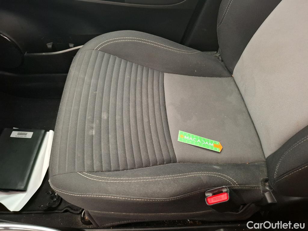  Toyota  Yaris  Hybride Affaires / 2017 / 5P / Berline 1.5 VVT-I HYBRID AUTO France Business #32