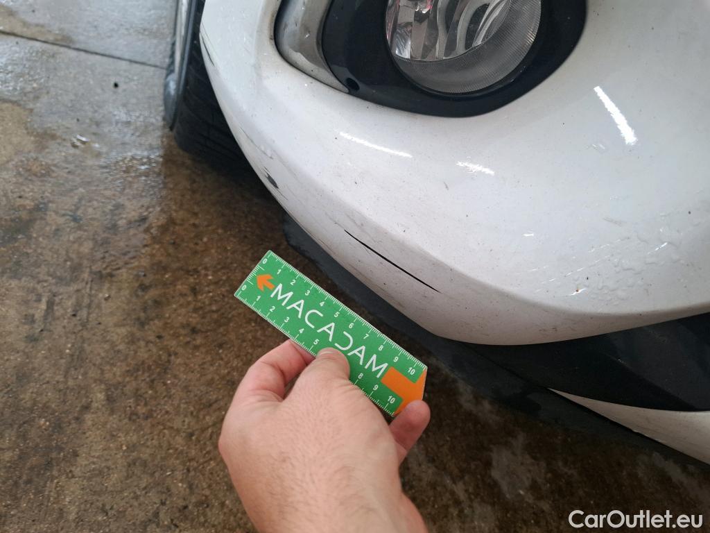  Toyota  Yaris  Hybride Affaires / 2017 / 5P / Berline 1.5 VVT-I HYBRID AUTO France Business #3