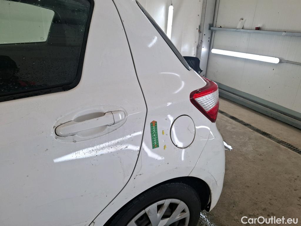  Toyota  Yaris  Hybride Affaires / 2017 / 5P / Berline 1.5 VVT-I HYBRID AUTO France Business #22