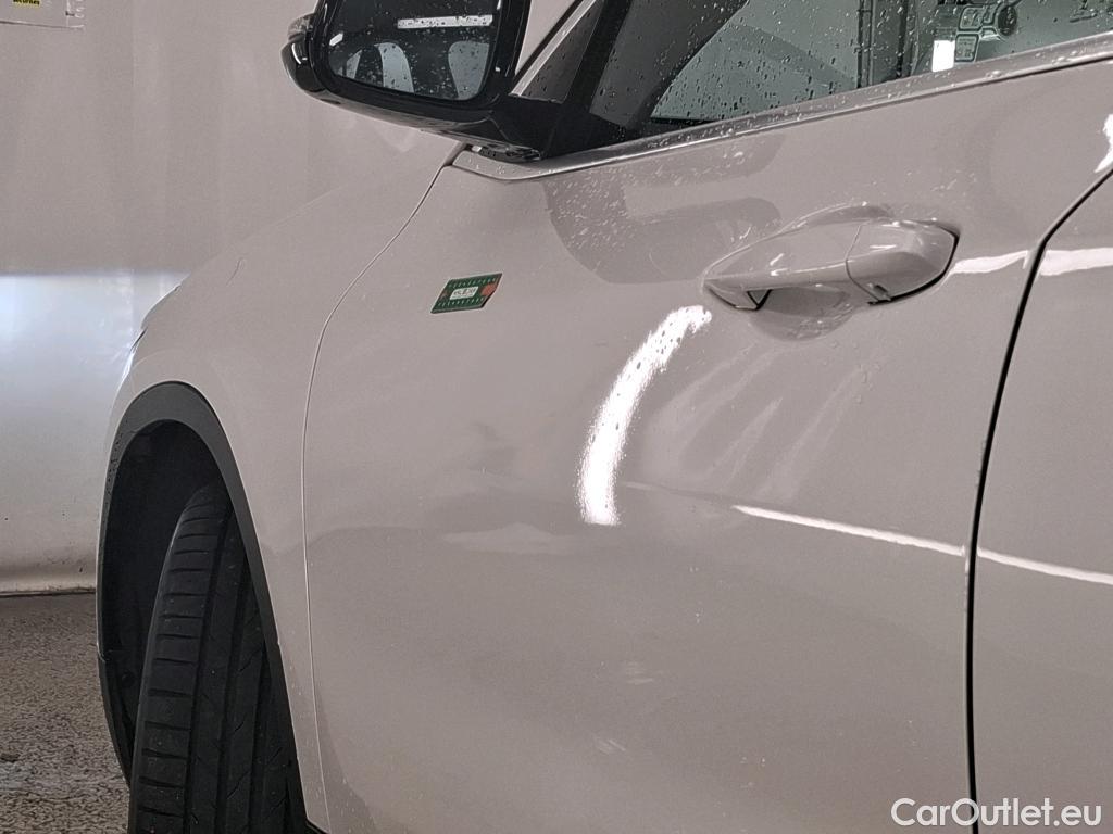  Bmw  X2 BMW  / 2017 / 5P / SUV sDrive18i Business DesignDKG7 #4