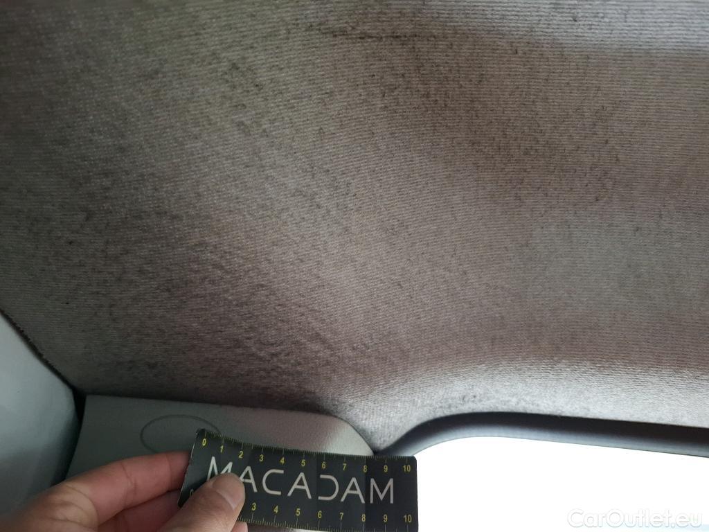  Renault  Trafic  / 2019 / 4P / Fourgon tole FG GCF L1H1 1000 Energy dCi 145 EDC (Ex 466H) / VH CHEZ TEA #21