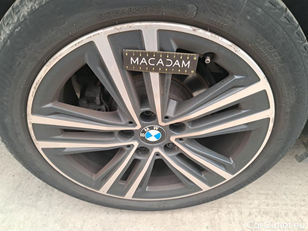  Bmw  Serie 1 BMW Série 1 / 2019 / 5P / Berline 116d DKG7 Business Design #4