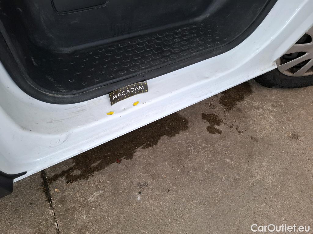  Renault  Trafic  / 2019 / 4P / Fourgon tole FG GCF L1H1 1000 Energy dCi 145 EDC (Ex 466H) / VH CHEZ TEA #15