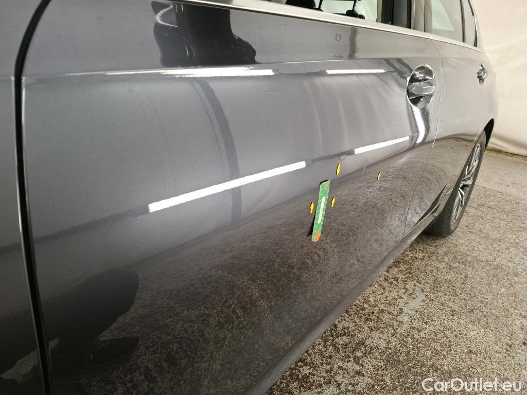  Bmw  Serie 3 BMW Série 3 Berline / 2018 / 4P / Berline 330e 292ch Business Design BVA8 Hybride #18