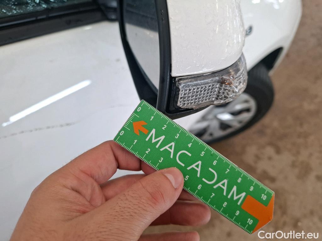  Toyota  Yaris  Hybride Affaires / 2017 / 5P / Berline 1.5 VVT-I HYBRID AUTO France Business #39