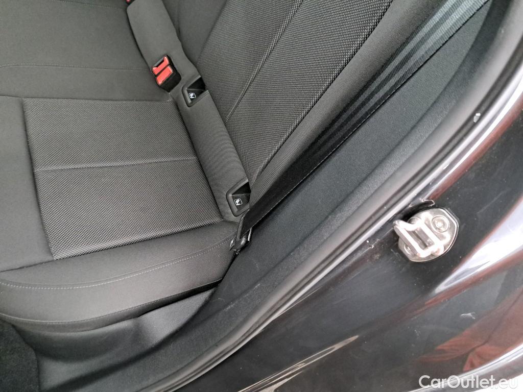  Audi  A3 AUDI  Sportback / 2020 / 5P / Berline 40 TFSI e 204 S Tronic Business Line #16