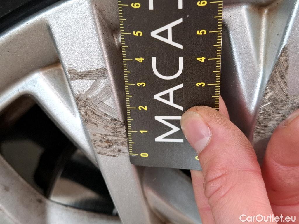  Fiat  500 FIAT   2015  3P  Berline Hybrid 10 BSG 70 ch Dolcevita #13