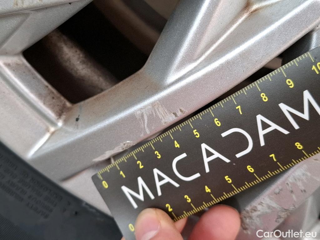  Fiat  500 FIAT   2015  3P  Berline Hybrid 10 BSG 70 ch Dolcevita #16