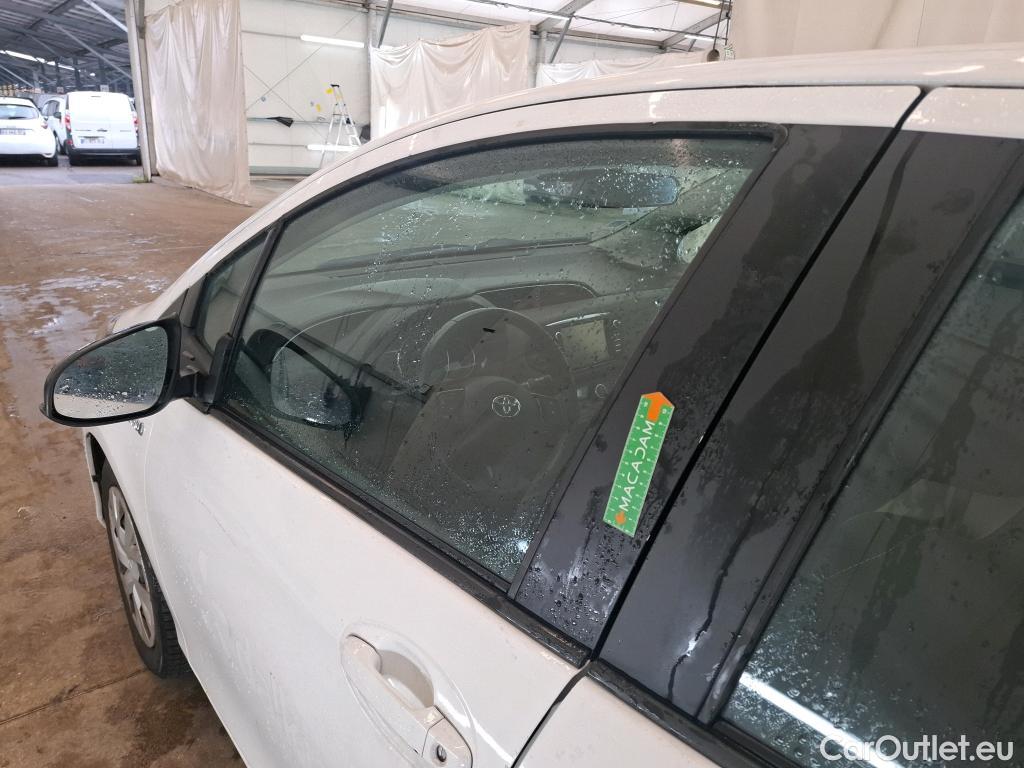  Toyota  Yaris  Hybride Affaires / 2017 / 5P / Berline 1.5 VVT-I HYBRID AUTO France Business #30