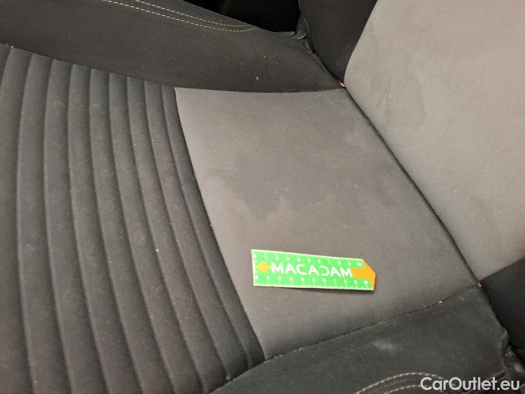  Toyota  Yaris  Hybride Affaires / 2017 / 5P / Berline 1.5 VVT-I HYBRID AUTO France Business #33