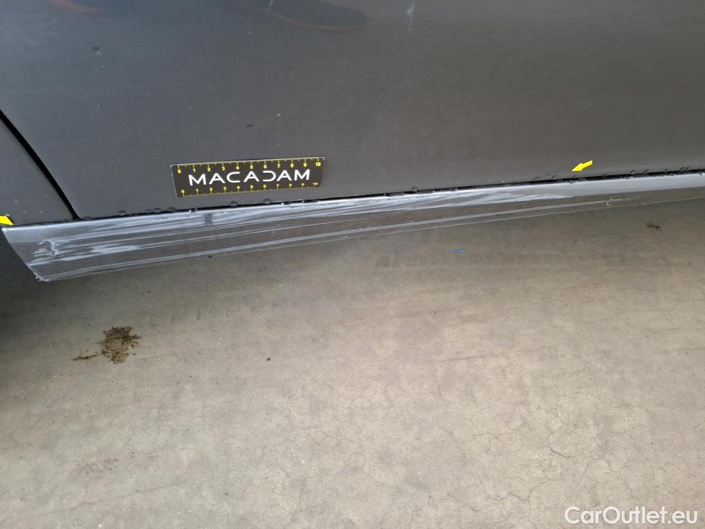  Mercedes  CLA-Klasse MERCEDES-BENZ CLA Coupe / 2019 / 4P / Coupé CLA 200 d Business Line BA8 #33