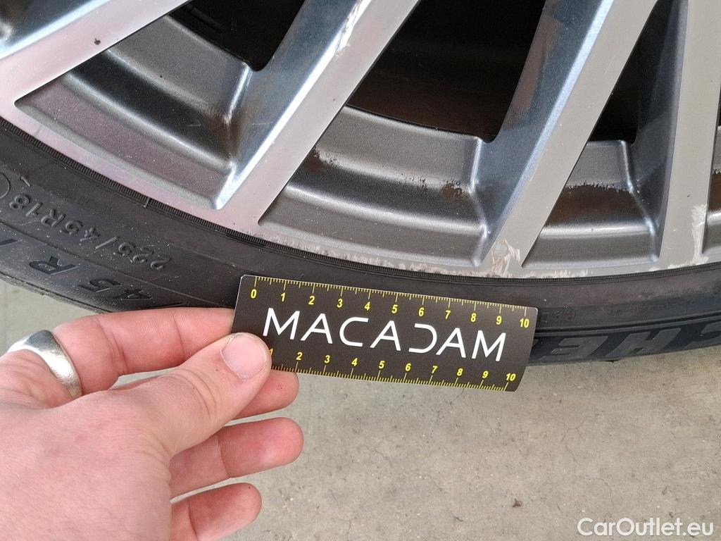  Mercedes  CLA-Klasse MERCEDES-BENZ CLA Coupe / 2019 / 4P / Coupé CLA 200 d Business Line BA8 #13