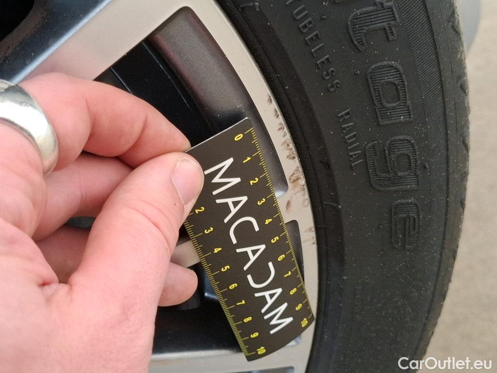  Mercedes  CLA-Klasse MERCEDES-BENZ CLA Coupe / 2019 / 4P / Coupé CLA 200 d Business Line BA8 #7