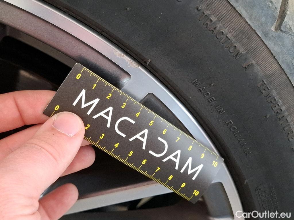  Mercedes  CLA-Klasse MERCEDES-BENZ CLA Coupe / 2019 / 4P / Coupé CLA 200 d Business Line BA8 #48