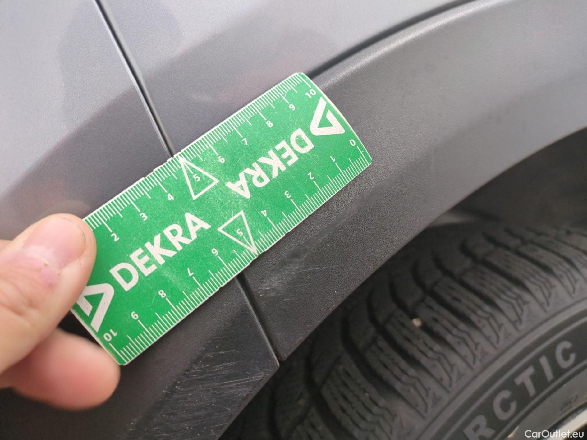  KIA  XCeed KIA  / 2019 / 5P / Crossover 1.6 GDI ISG ISG PHEV ACTIVE BUS DCT6 #41