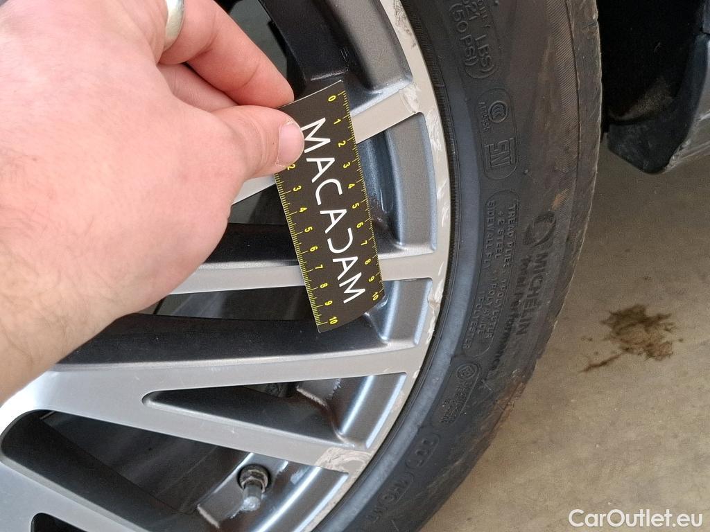  Mercedes  CLA-Klasse MERCEDES-BENZ CLA Coupe / 2019 / 4P / Coupé CLA 200 d Business Line BA8 #12