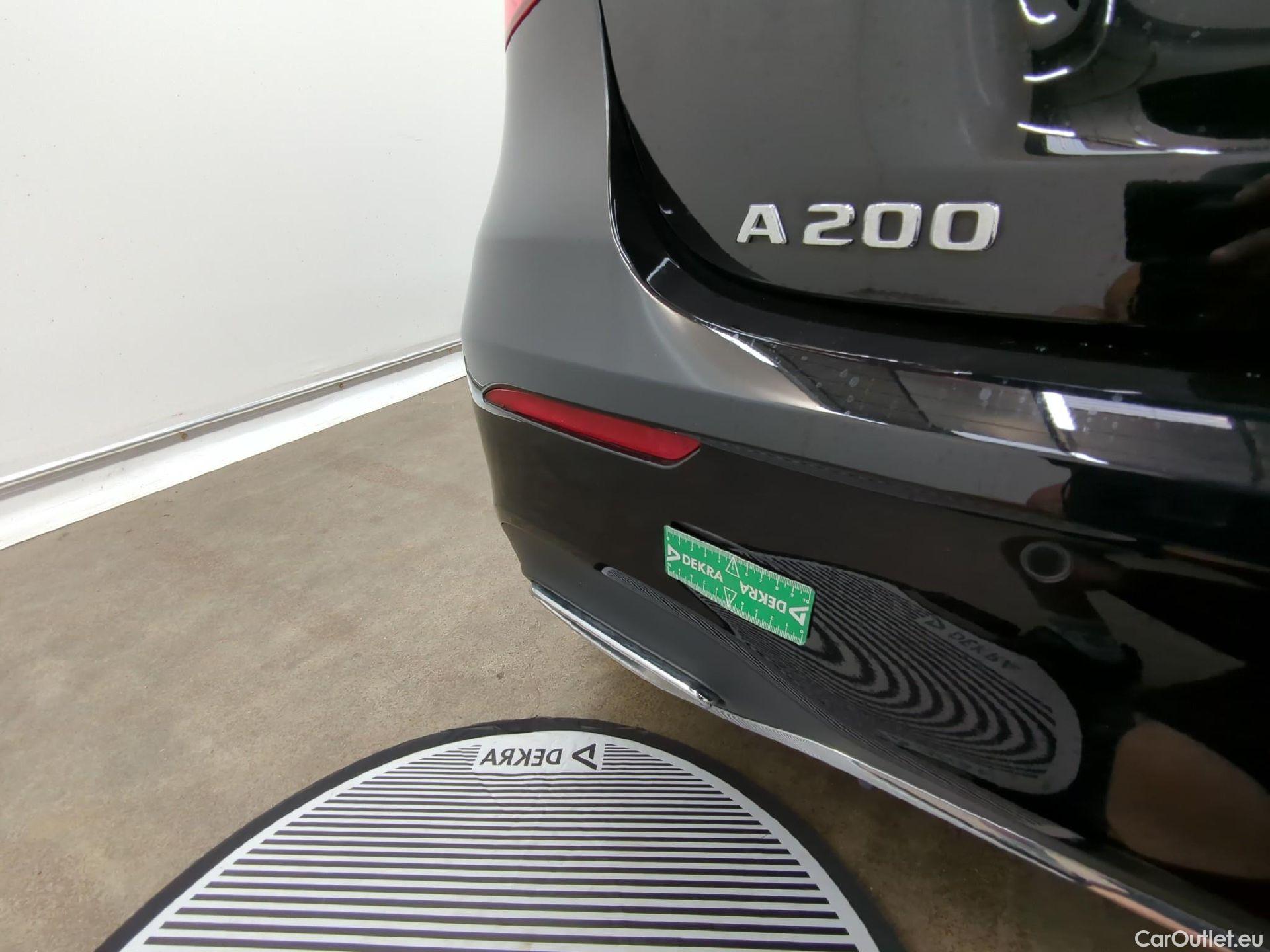  Mercedes  A-Klasse MERCEDES-BENZ Classe A Compact / 2022 / 5P / Berline A 200 AMG Line 7G-DCT #10