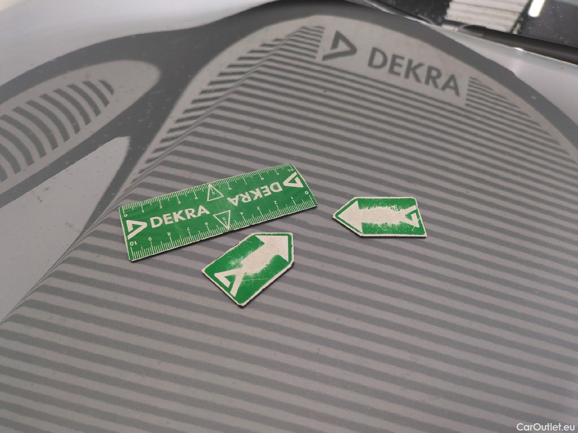  KIA  XCeed KIA  / 2019 / 5P / Crossover 1.6 GDI ISG ISG PHEV ACTIVE BUS DCT6 #45