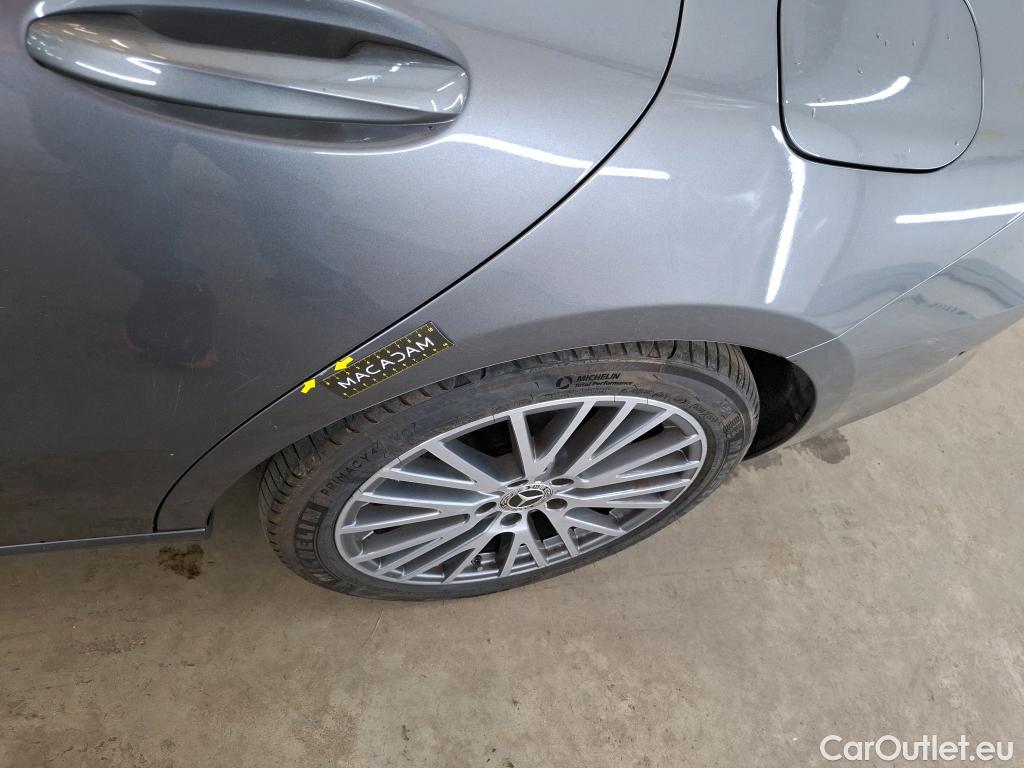  Mercedes  CLA-Klasse MERCEDES-BENZ CLA Coupe / 2019 / 4P / Coupé CLA 200 d Business Line BA8 #52