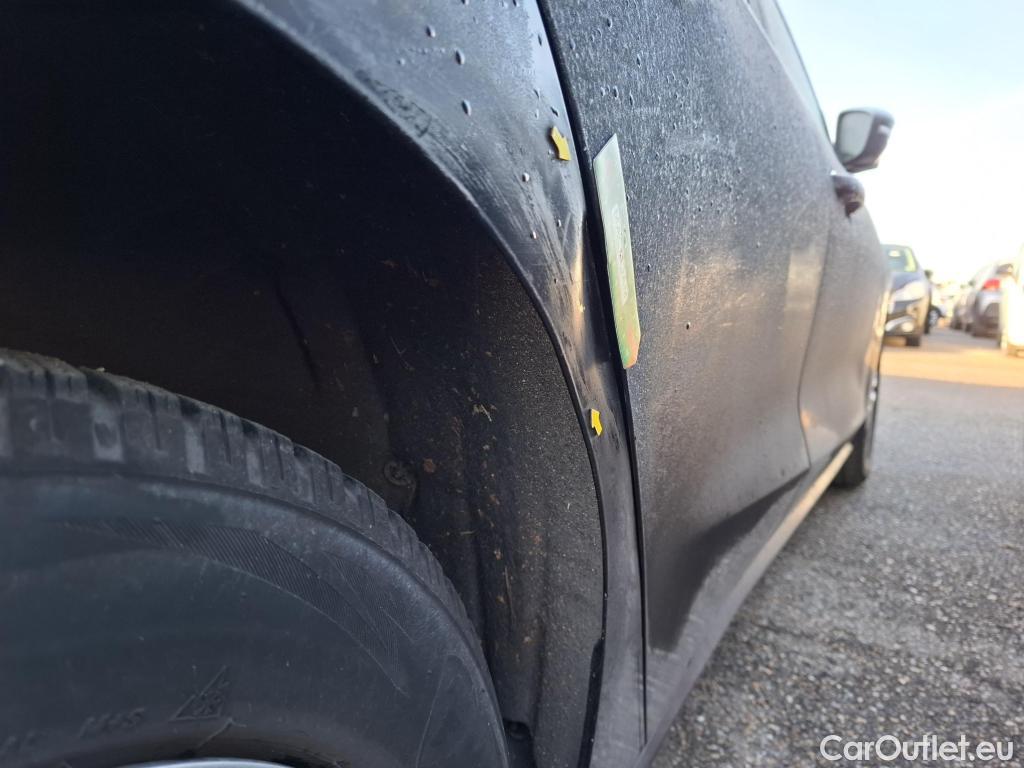  Ford  Focus FORD  / 2018 / 5P / Berline 5P - 1.5 EcoBlue 120 auto Trend Business #4