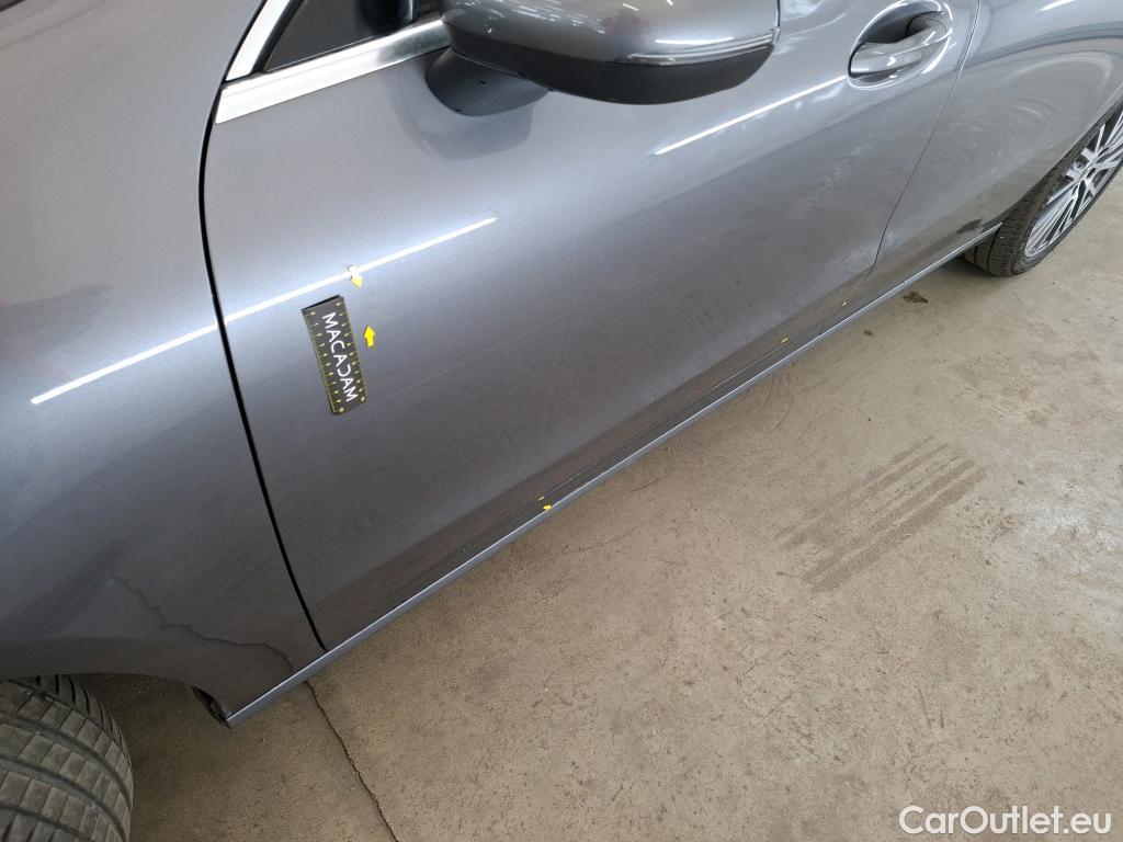  Mercedes  CLA-Klasse MERCEDES-BENZ CLA Coupe / 2019 / 4P / Coupé CLA 200 d Business Line BA8 #17