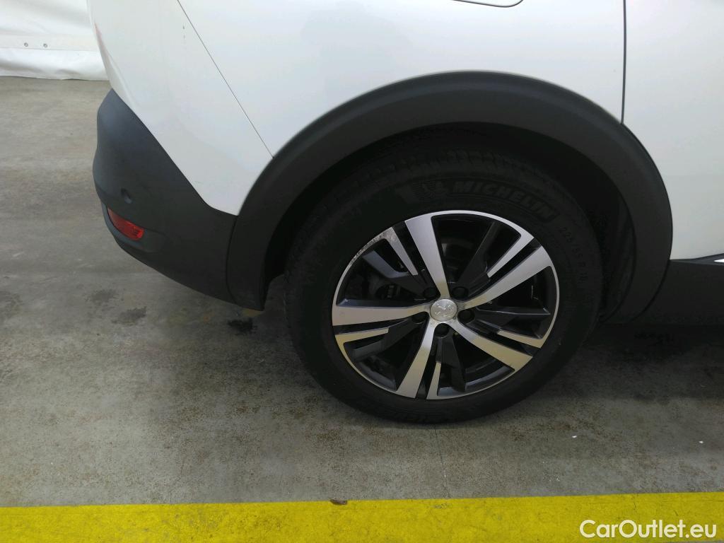  Peugeot  5008  Allure Business 1.5 HDi 130CV BVA8 E6d #4