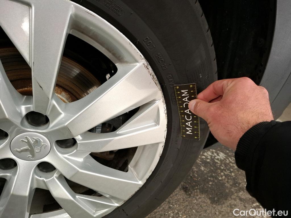  Peugeot  5008  Active Business 1.5 HDi 130CV BVA8 E6d #9